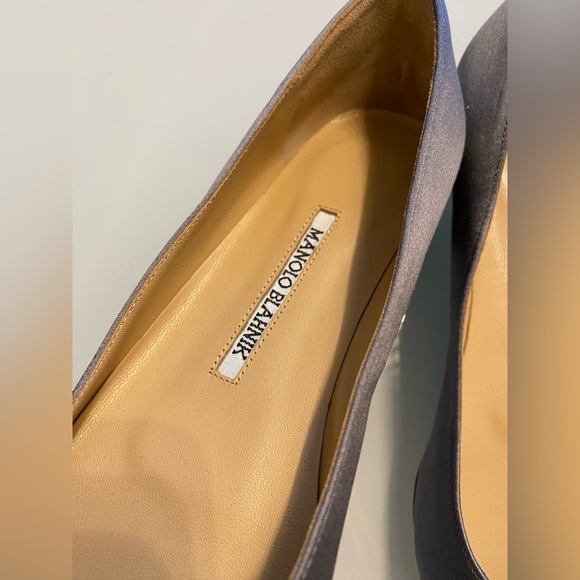 Manolo Blahnik Hangisi Satin Flats – Grey with Crystal Buckle – Size 37 - Picture 4 of 9